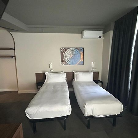 Hotel 22 Marzo Мілан Екстер'єр фото
